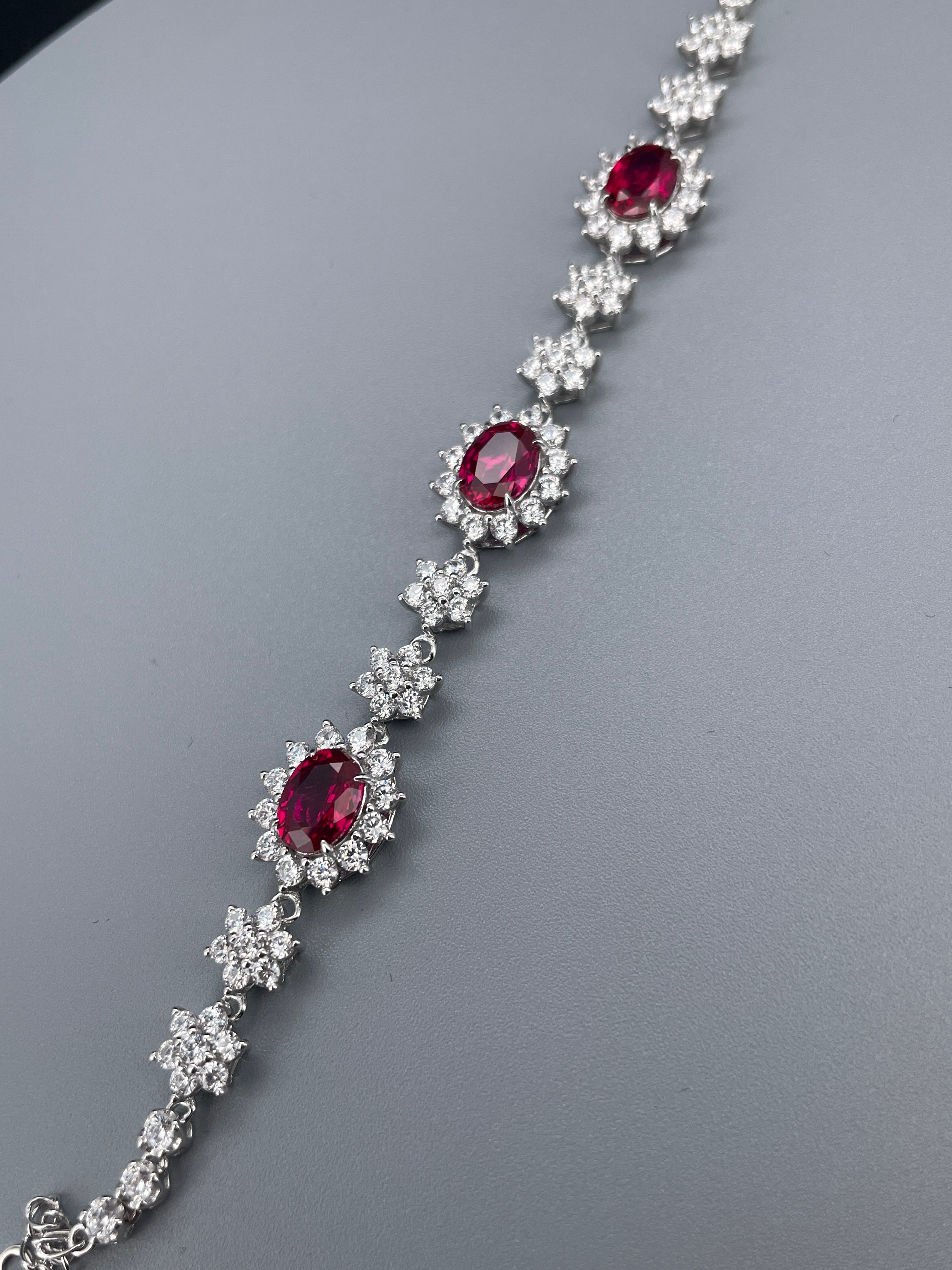 Luxurious Lab-Grown Ruby S925 Silver with 18k Gold Plating Bracelet - Sparkling Floral Design, Exuding Elegant Charm