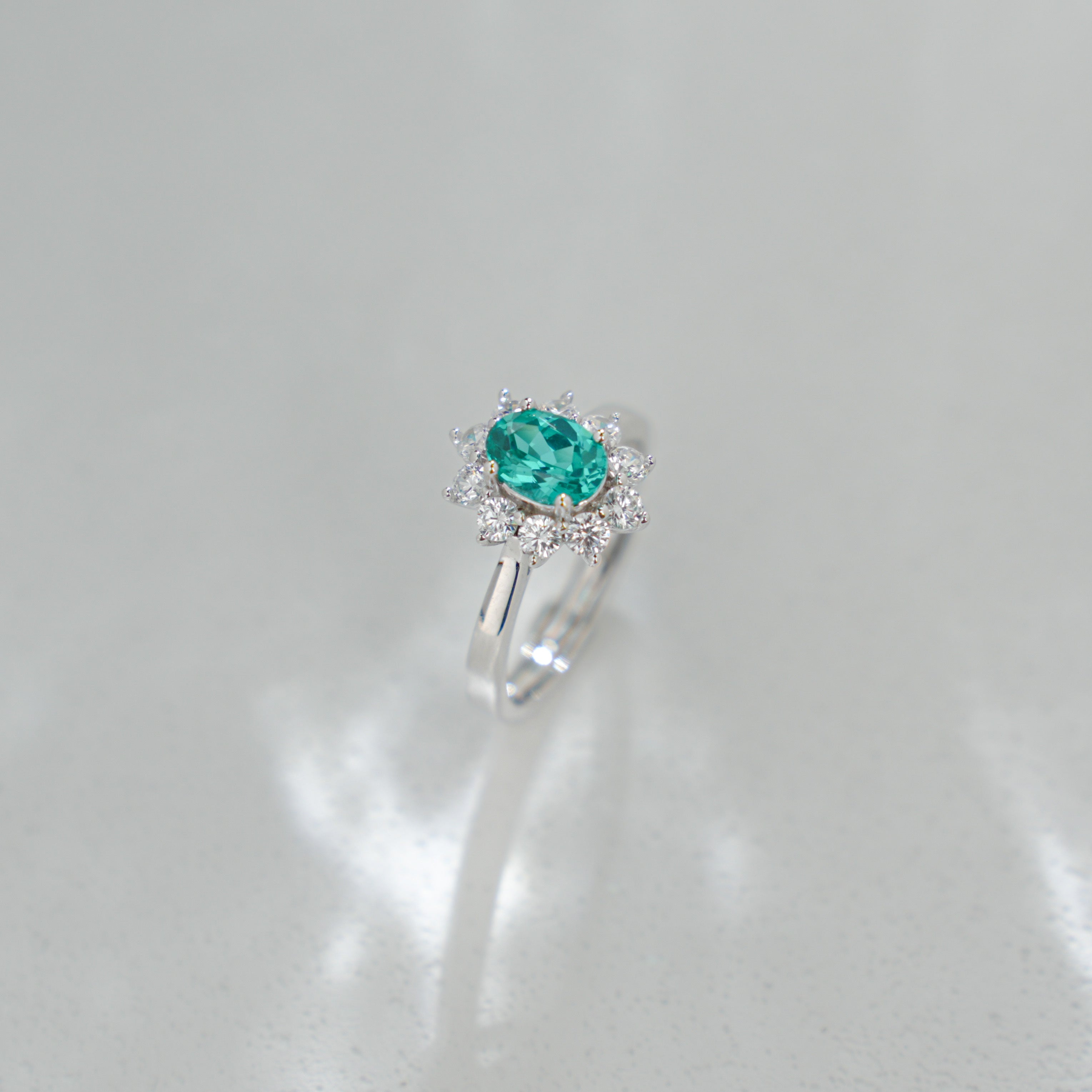 Lab-Grown Paraiba Color YAG Ring | S925 Sterling Silver Plated 18K Gold, Oval Cut with Halo Zircon Accents, Elegant Luxury Gemstone Jewelry