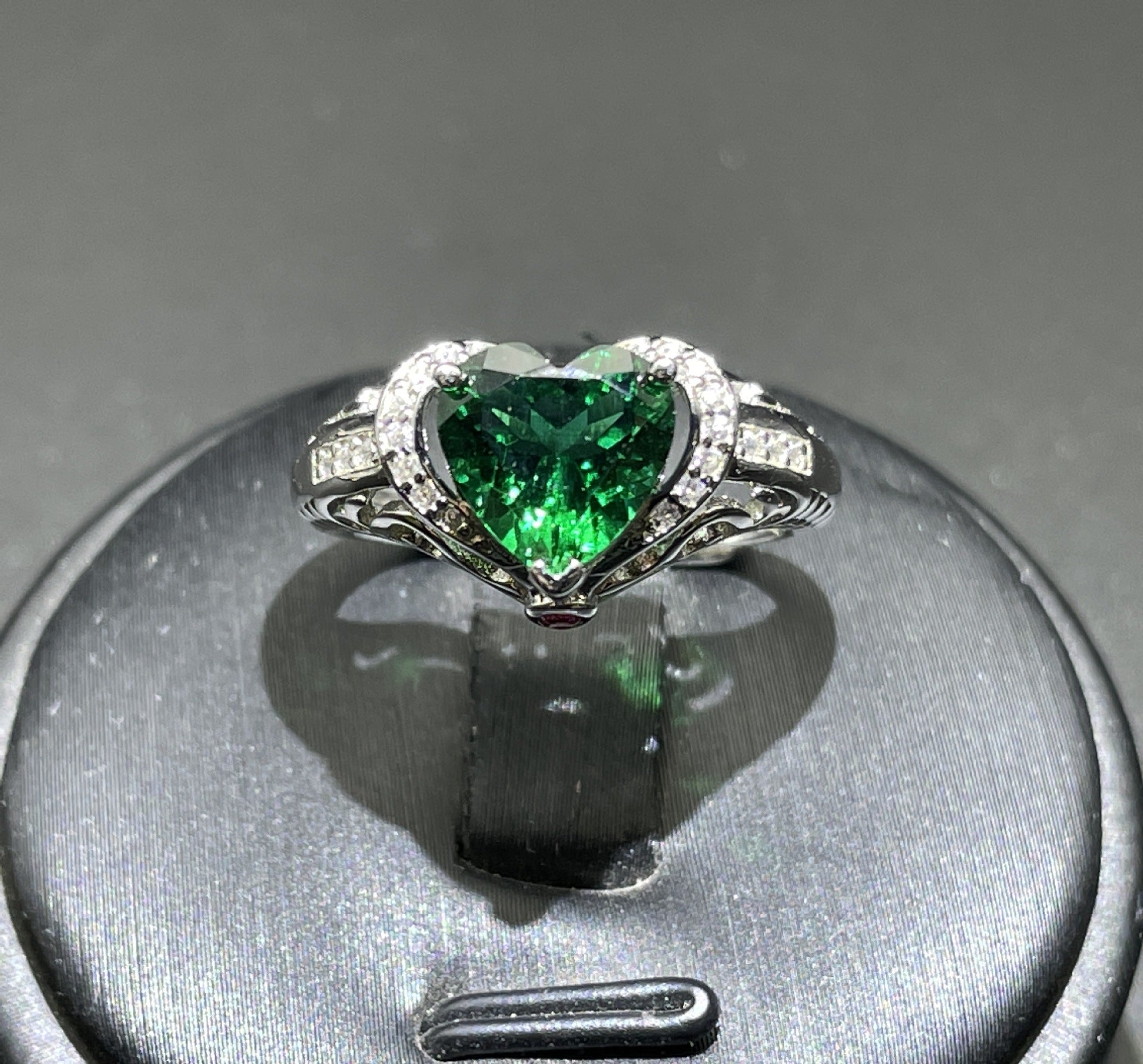 Romantic Heart-Shaped Lab-Created Emerald S925 Silver Plated with 18k Gold Ring, Sparkling Setting Exudes Elegance