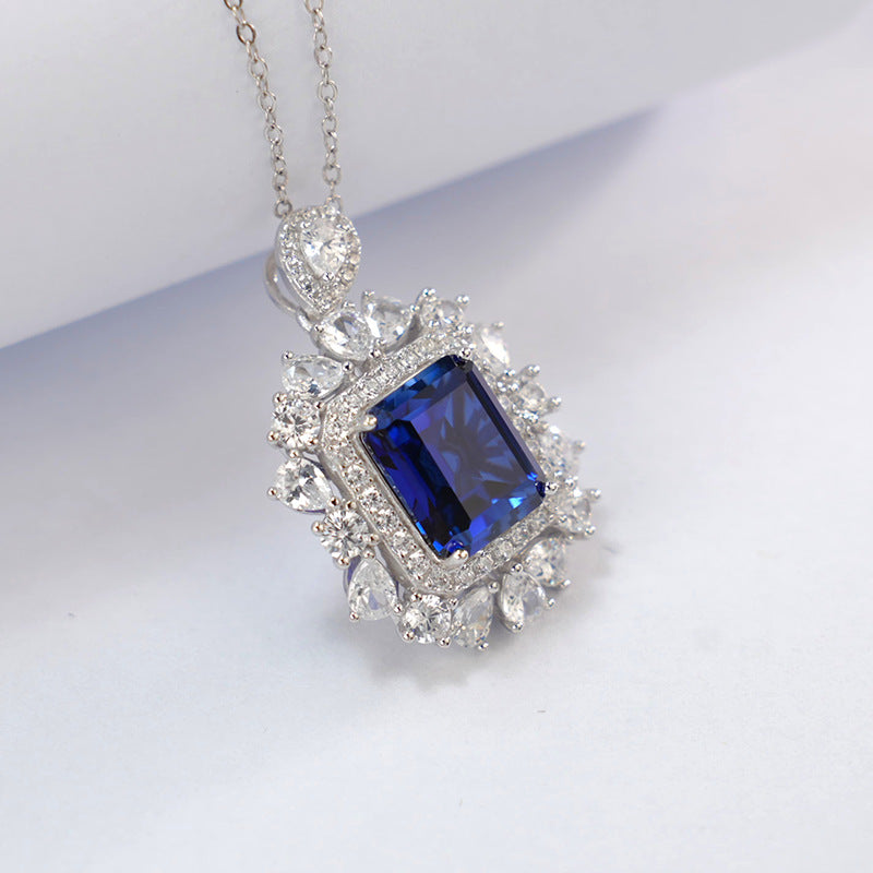 Stunning Exquisite Lab-Grown Sapphire Inlaid Pendant Exuding Elegant Charm with S925 Sterling 18K Gold Plating