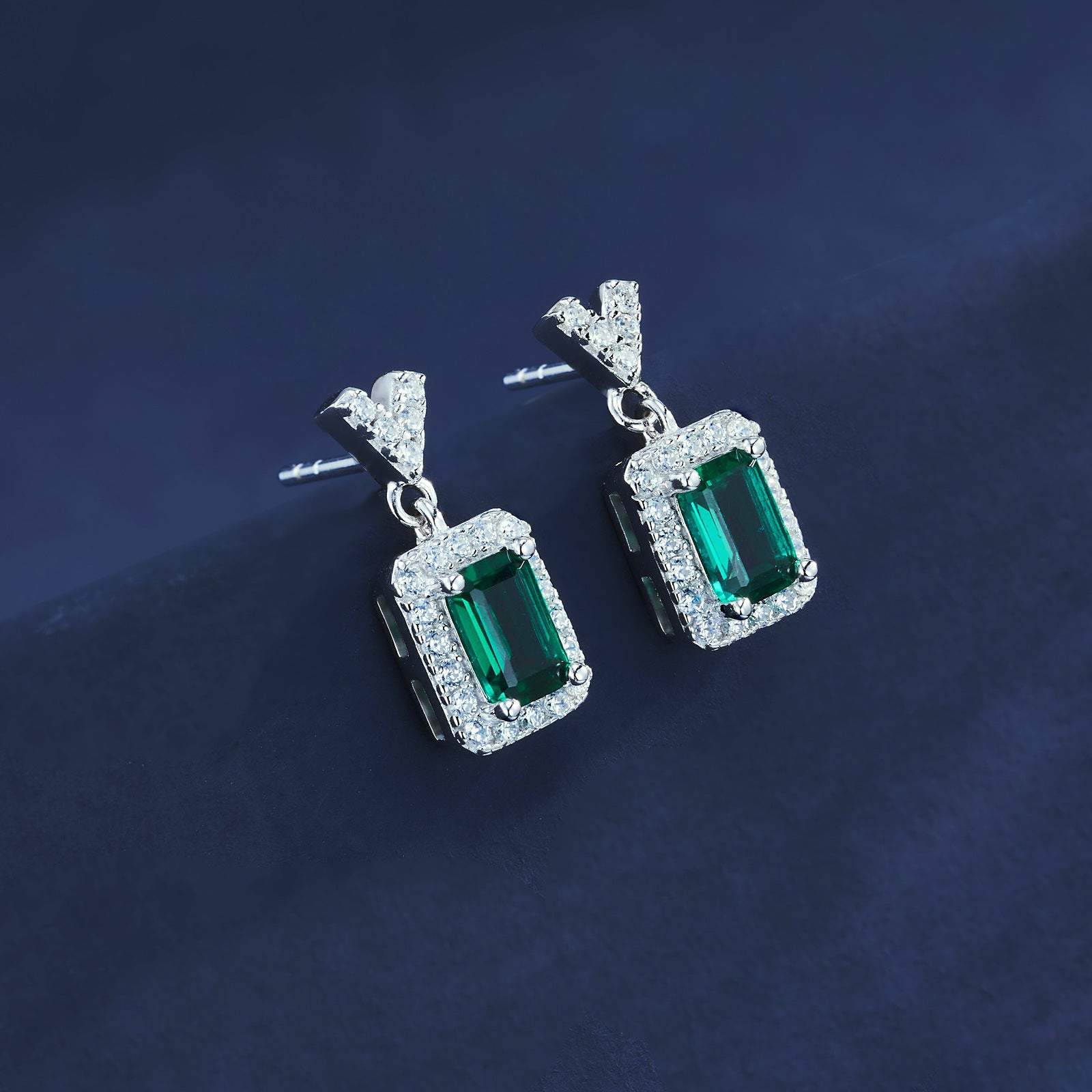 Exquisite V-shaped Lab-Grown Emerald S925 Silver with 18K Gold Plating Earrings — Shining Elegance, Showcasing Charm