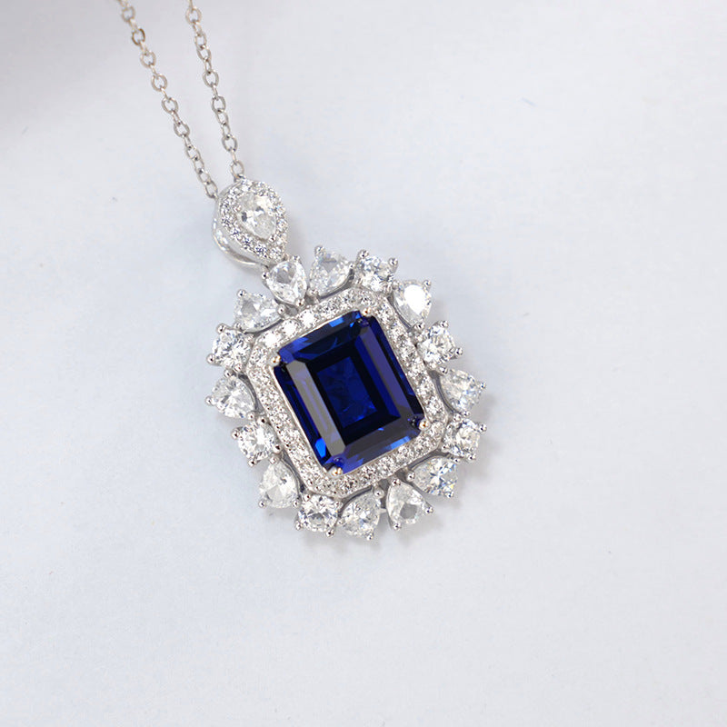 Stunning Exquisite Lab-Grown Sapphire Inlaid Pendant Exuding Elegant Charm with S925 Sterling 18K Gold Plating