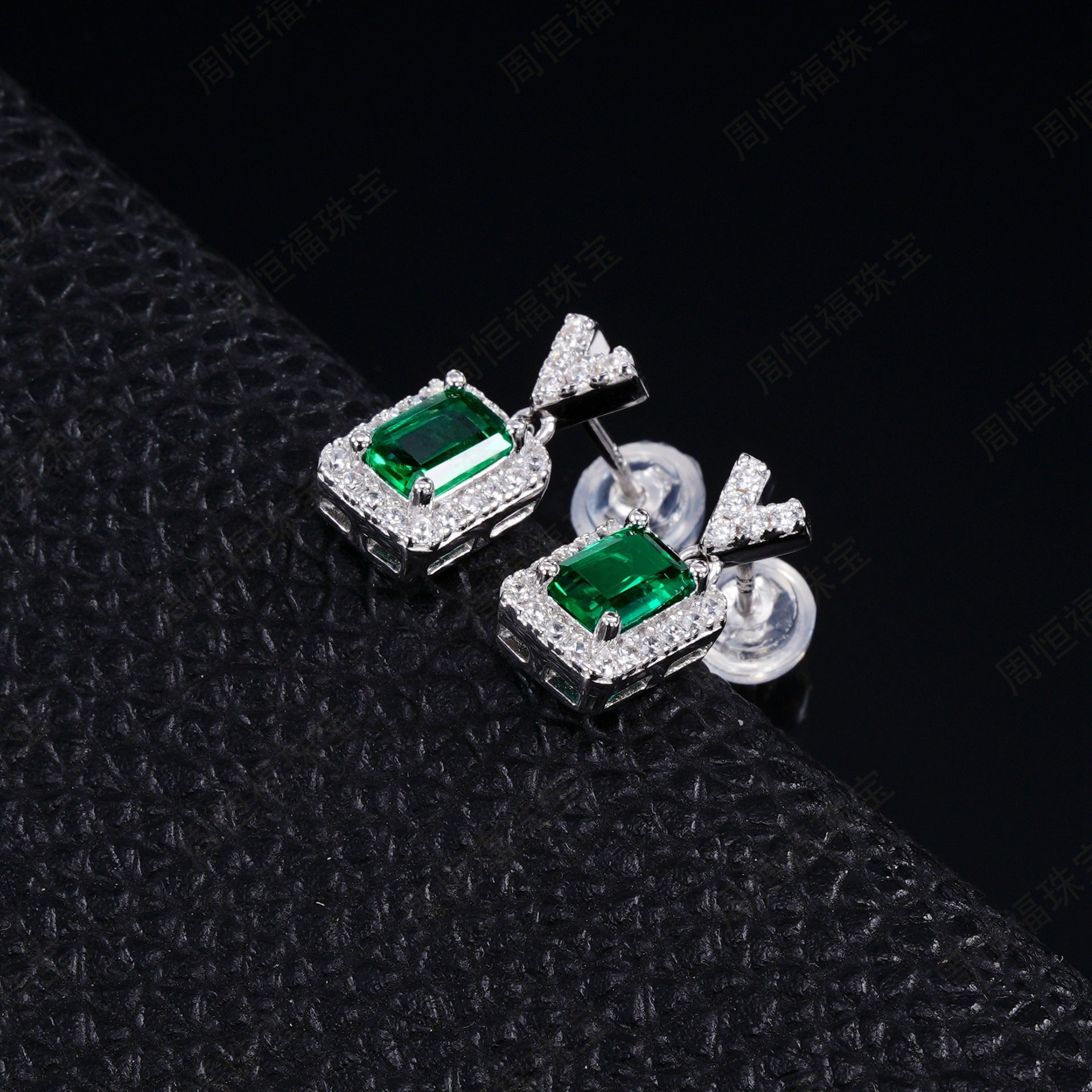 Exquisite V-shaped Lab-Grown Emerald S925 Silver with 18K Gold Plating Earrings — Shining Elegance, Showcasing Charm