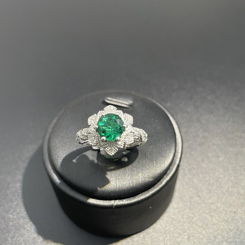 Luxurious Lab-Grown Emerald S925 Sterling Silver Plated with 18K Gold Ring - Dazzling Floral Design, Shine on Your Fingertips!