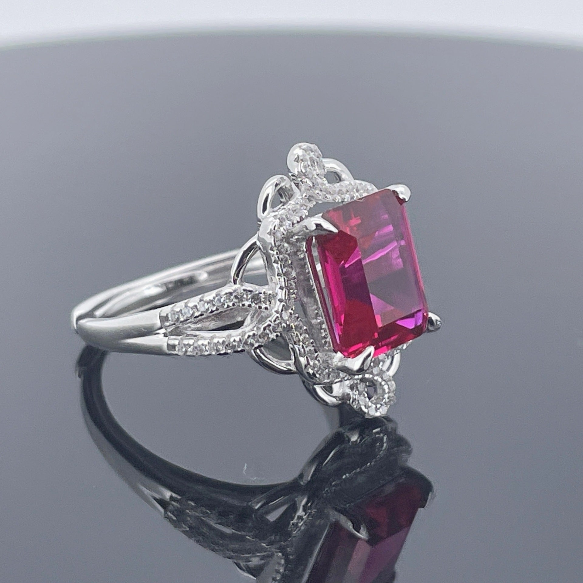 Stunning laboratory-made ruby S925 silver and 18K gold-plated ring — a perfect fusion of luxury and elegance