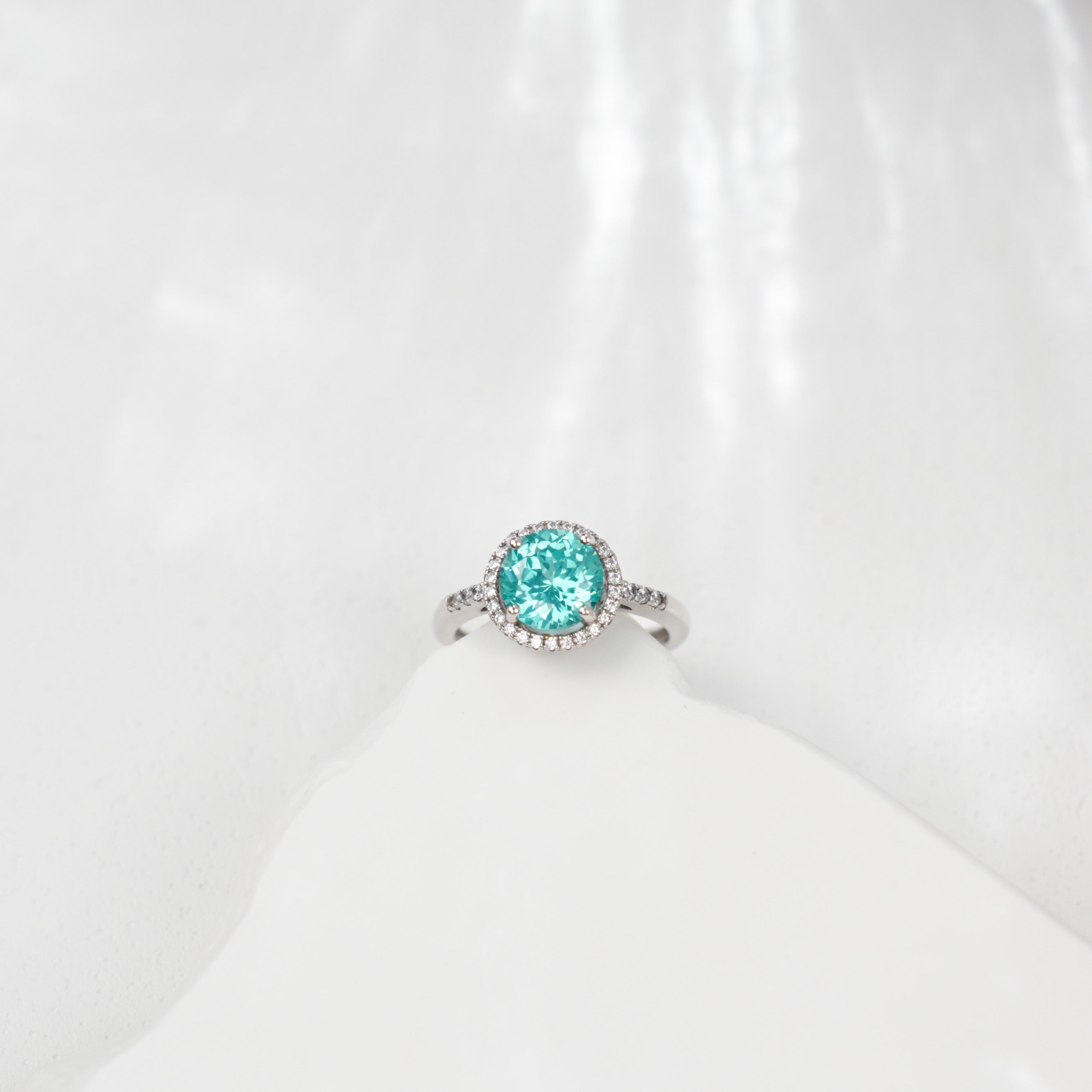 Lab-Grown Paraiba Color YAG Ring | S925 Sterling Silver Plated 18K Gold, Round Cut with Halo Zircon Accents, Elegant Luxury Gemstone Jewelry