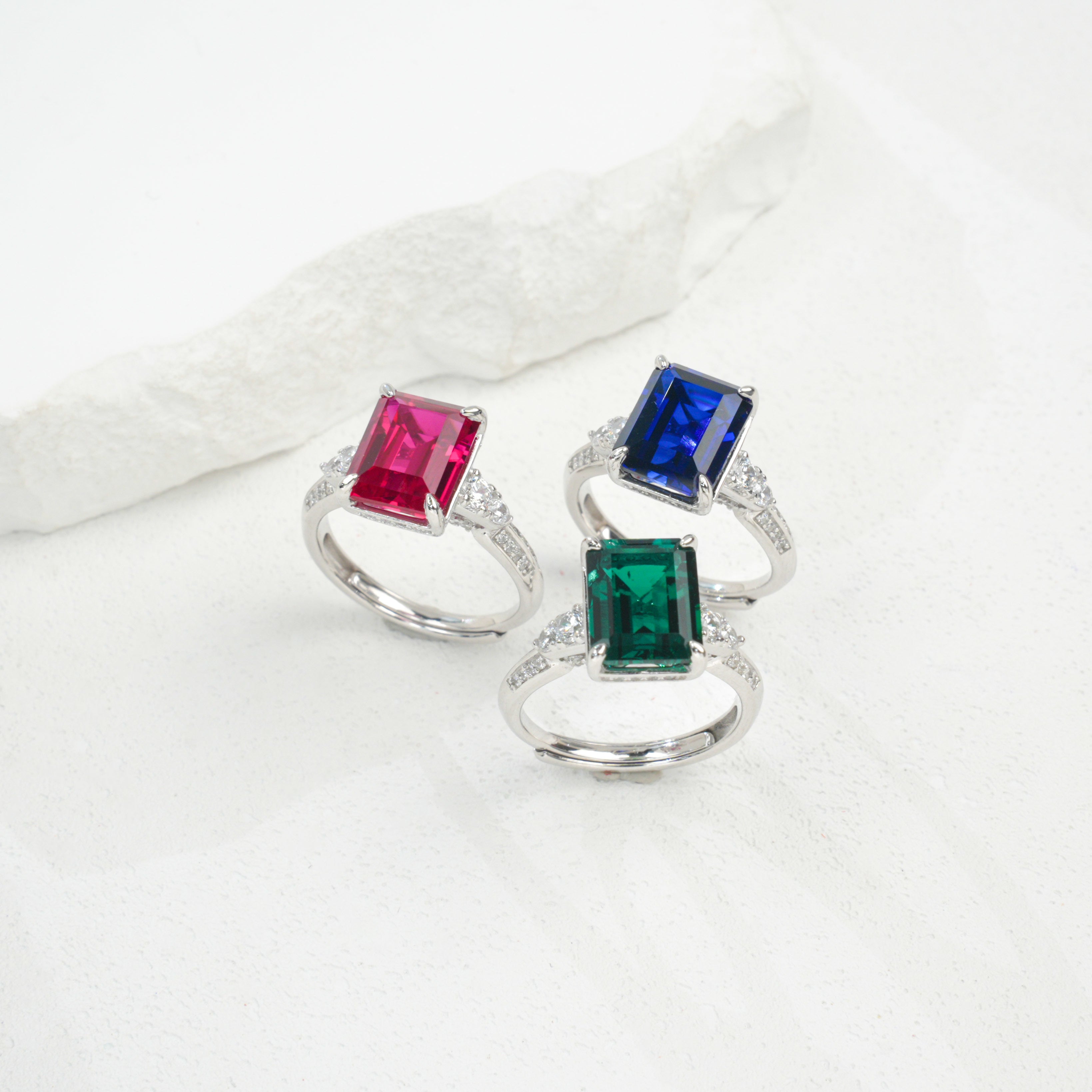 Cultivated Emeralds-Prismatic Elegant Ring