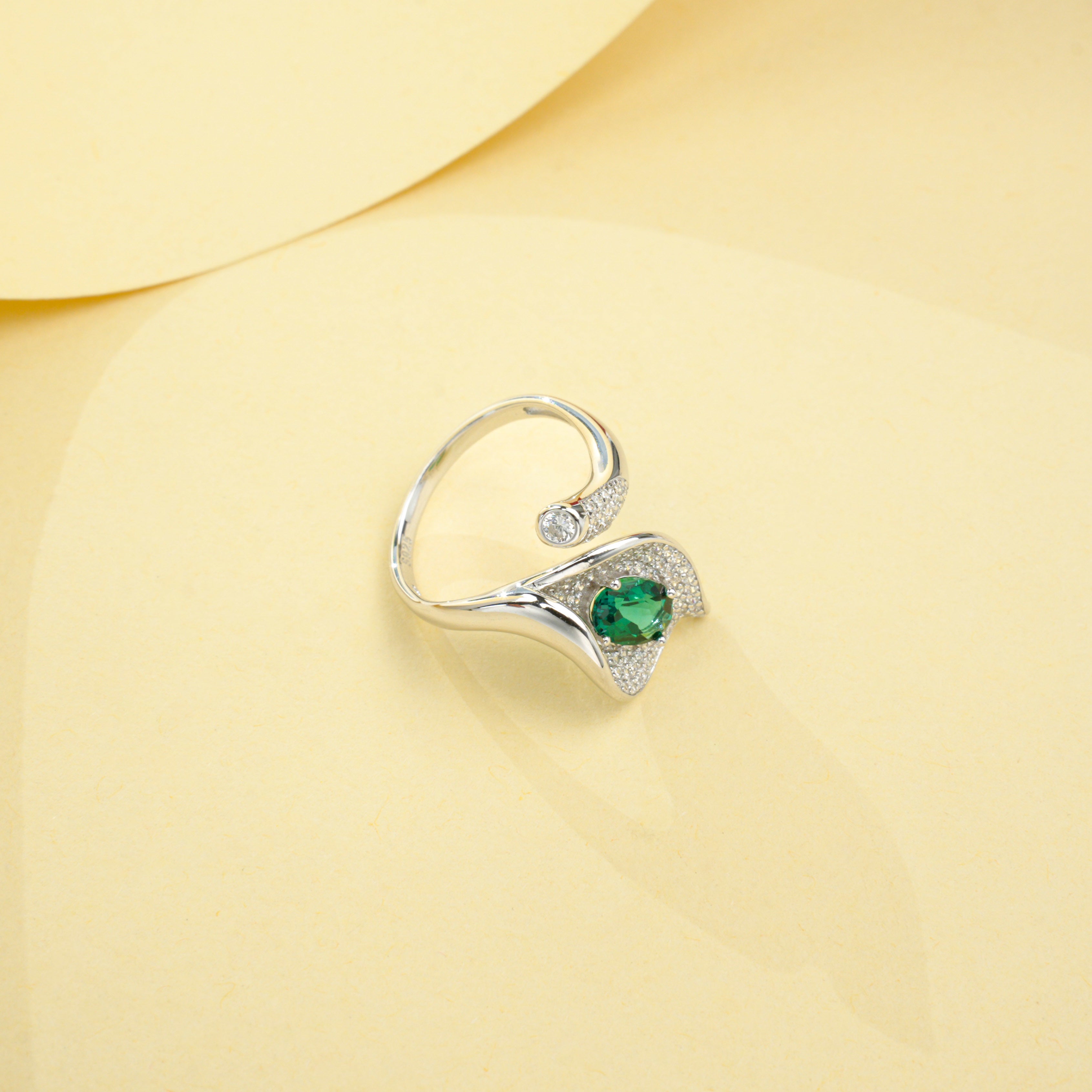 Lab-Grown Emerald - Floral Calla Lily Ring