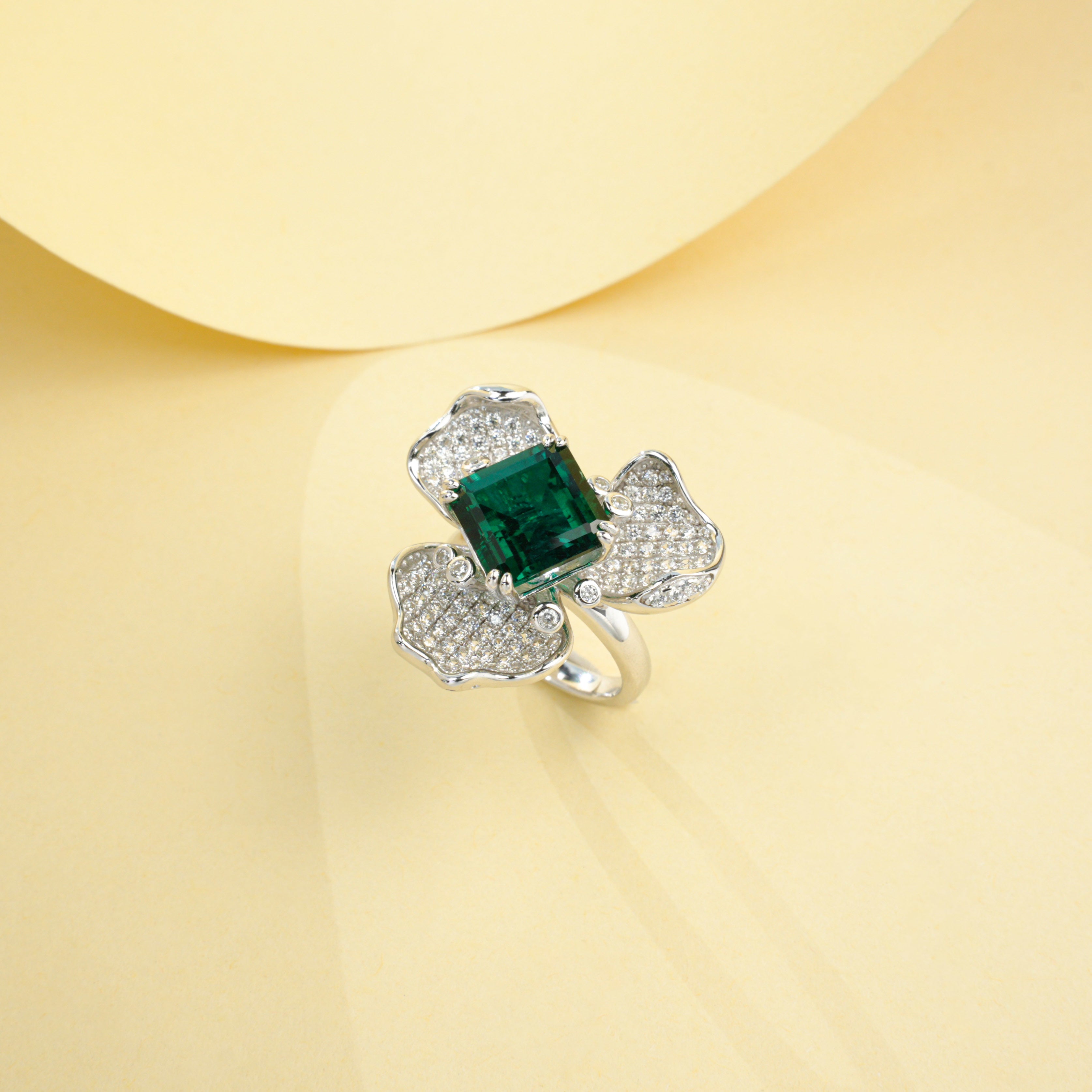 Lab-Grown Emerald - Lucky Clover Ring