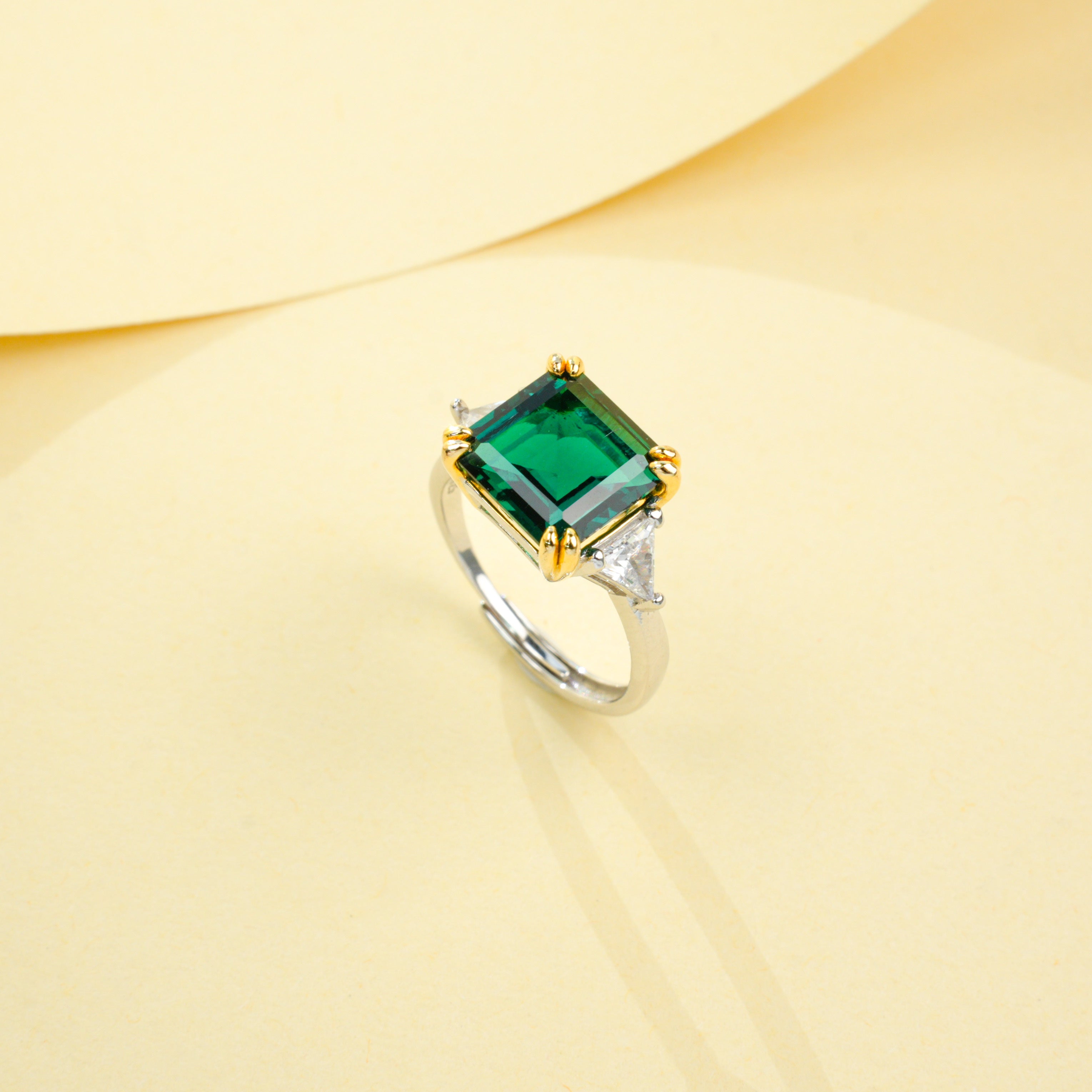 Lab-Grown Emerald - Gold-Inlaid Square Mirror Emerald Glow Ring