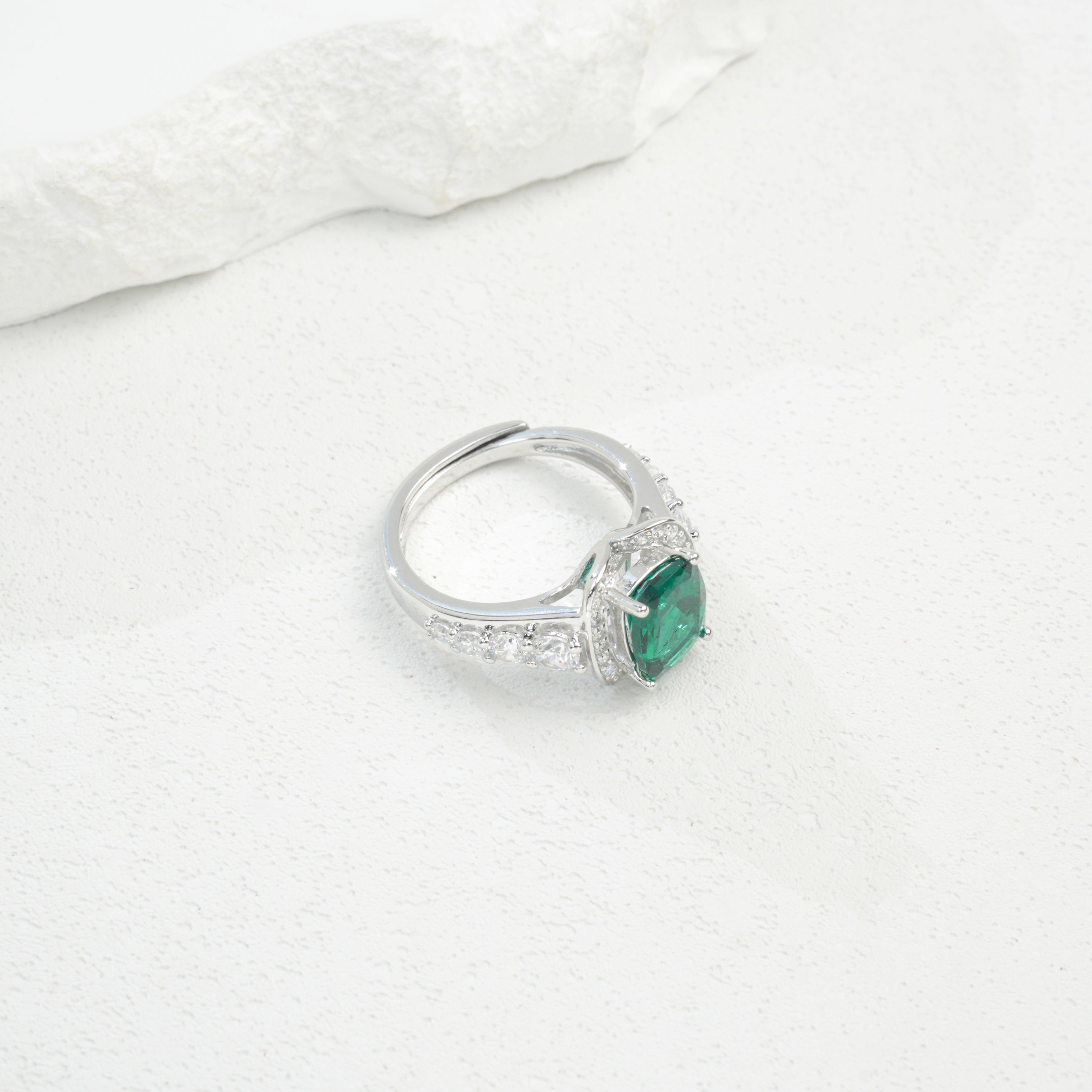 Lab-Grown Emerald - Diamond-Wing Square Emerald Streaming Light Ring