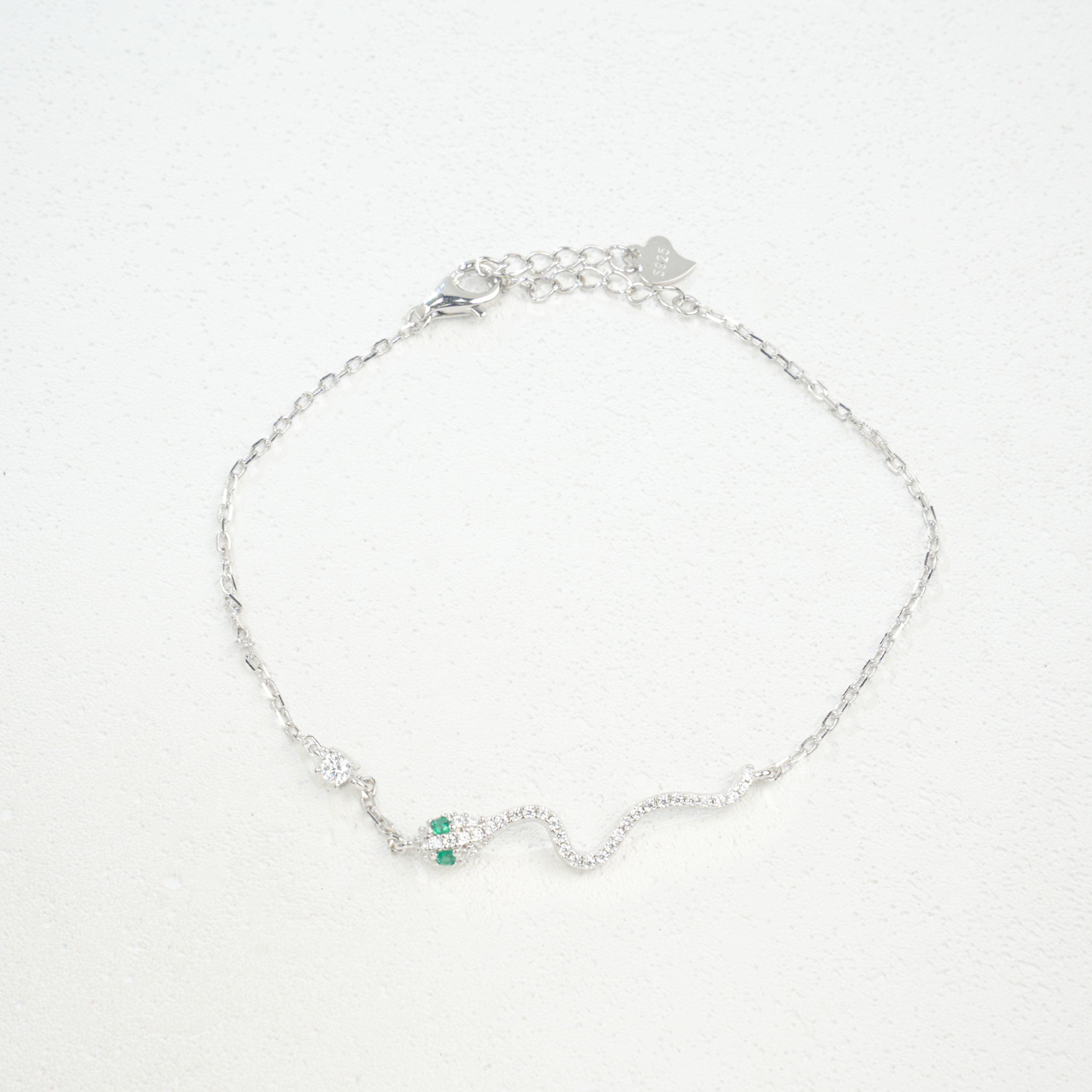 Lab-Grown Emerald - Soft Ripple Emerald Star Fine Chain Bracelet