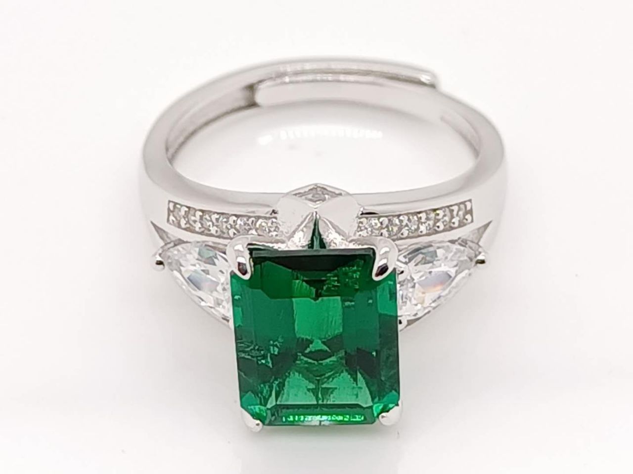 Lab-Grown Emerald - Rectangular Emerald Diamond Winged Radiance Ring
