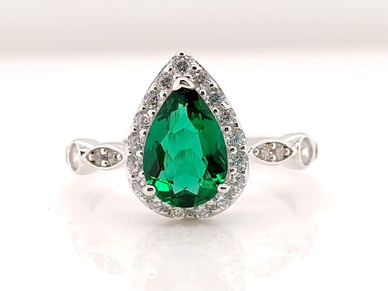 Lab-Grown Emerald - Dewy Emerald Diamond Halo Soft Charm Ring