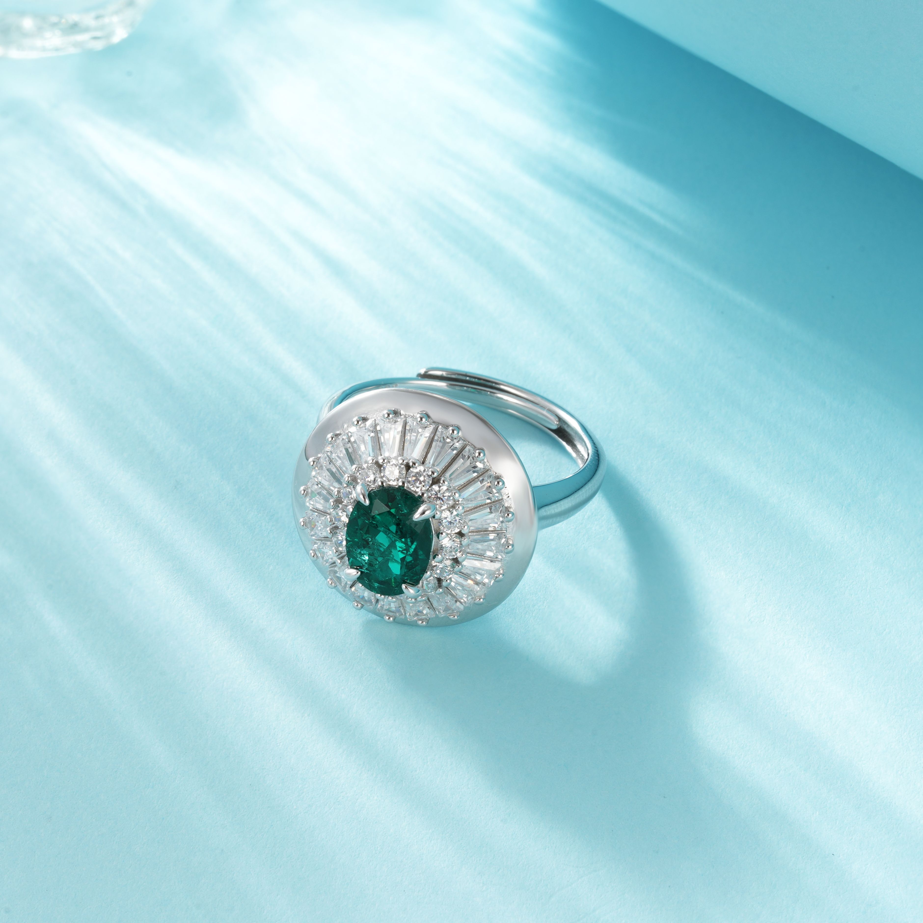 Lab-Grown Emerald - Oval Emerald Diamond Starburst Ring