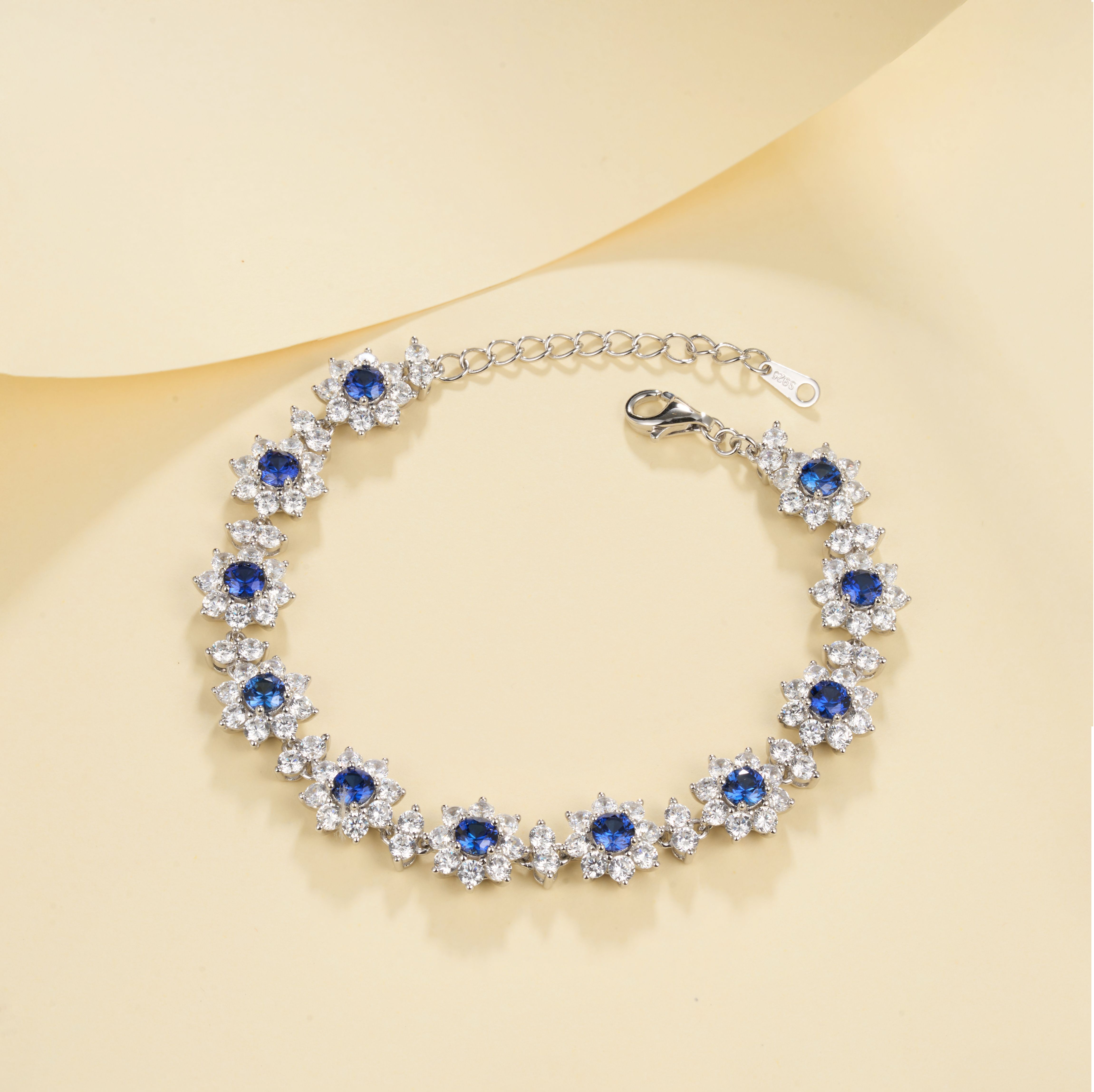 Luxurious Lab-Grown Sapphire S925 Silver with 18K Gold Plating Bracelet — Sparkling Floral Design, Exuding Elegant Charm