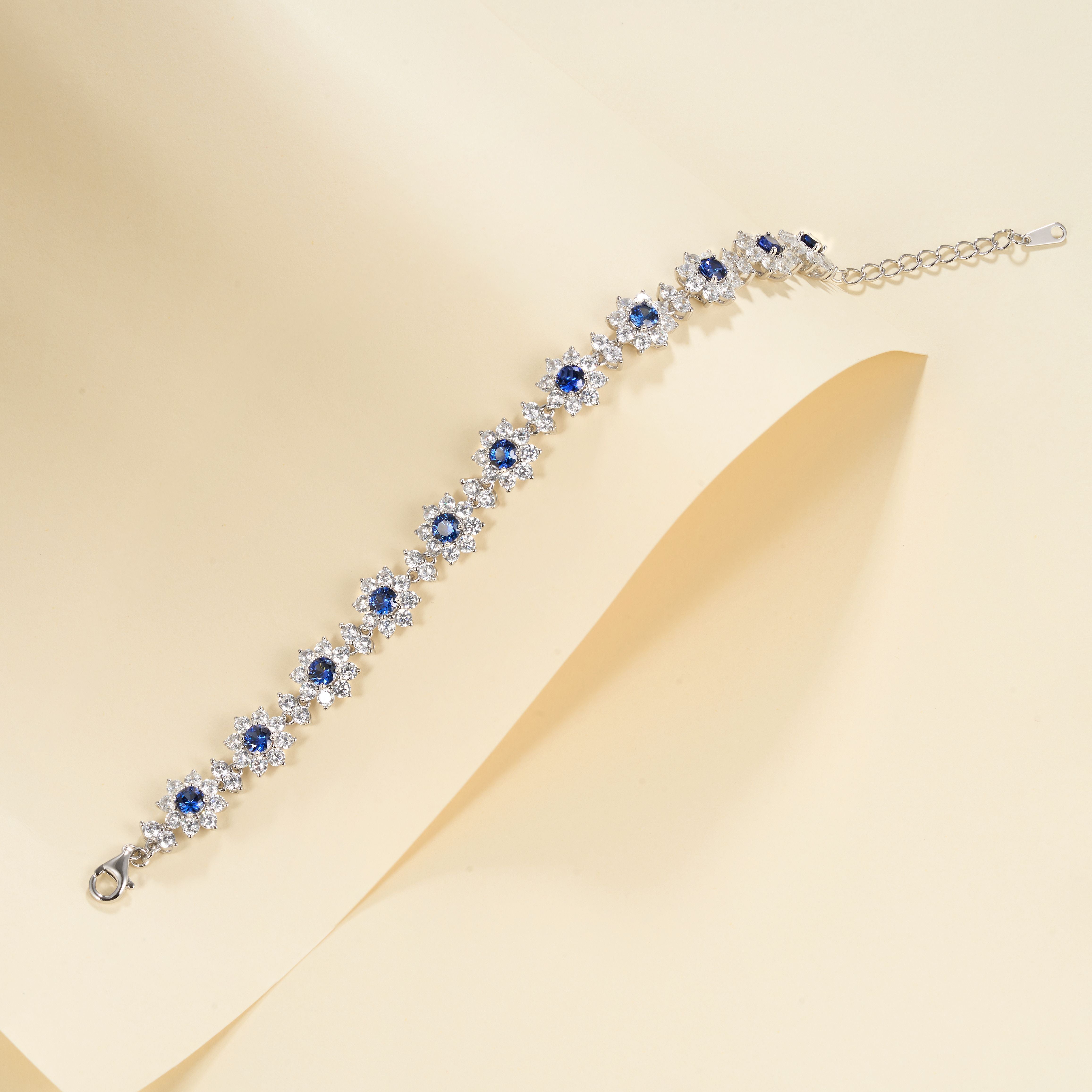 Luxurious Lab-Grown Sapphire S925 Silver with 18K Gold Plating Bracelet — Sparkling Floral Design, Exuding Elegant Charm