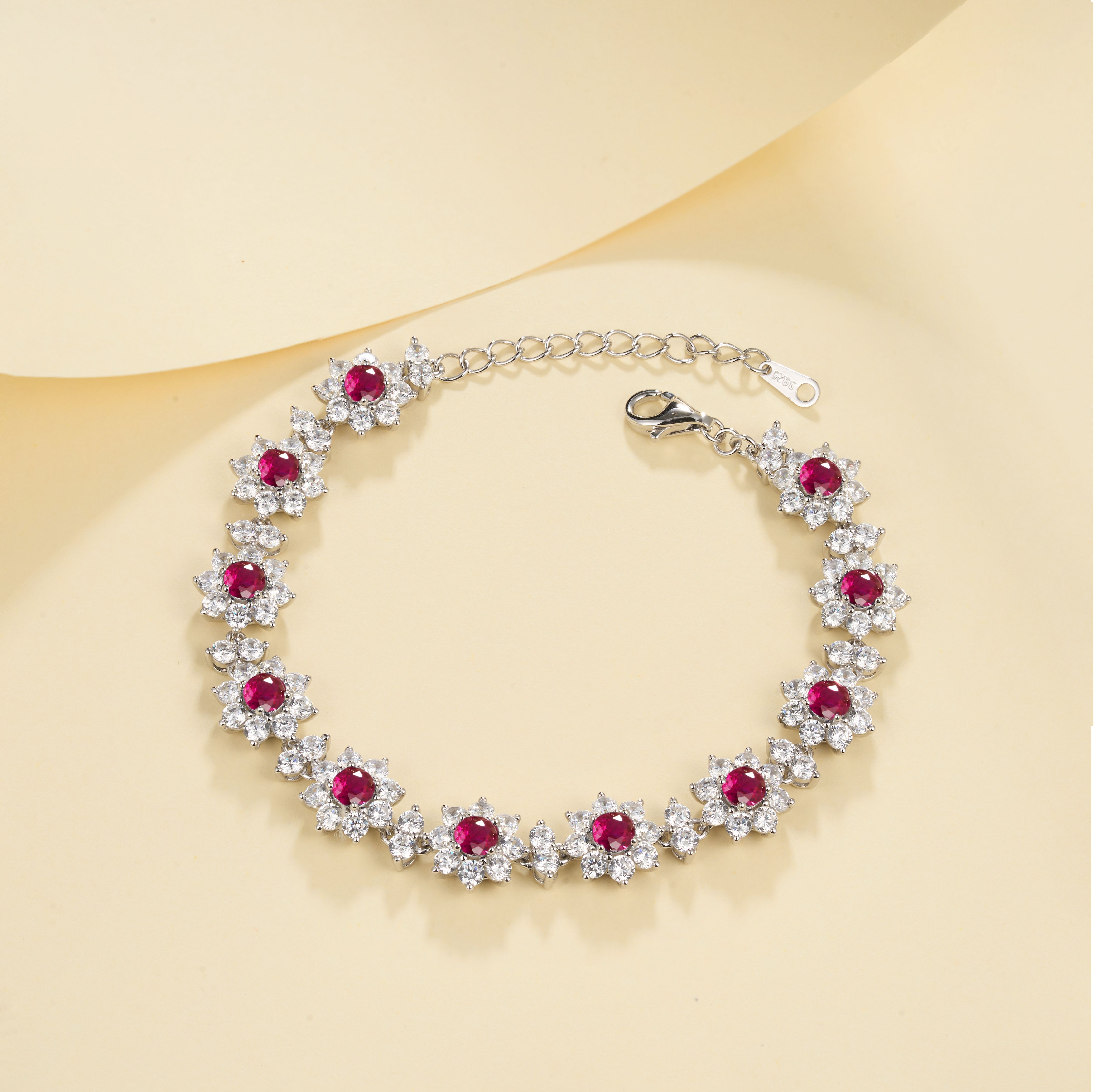 Luxurious Lab-Grown Sapphire S925 Silver with 18K Gold Plating Bracelet — Sparkling Floral Design, Exuding Elegant Charm