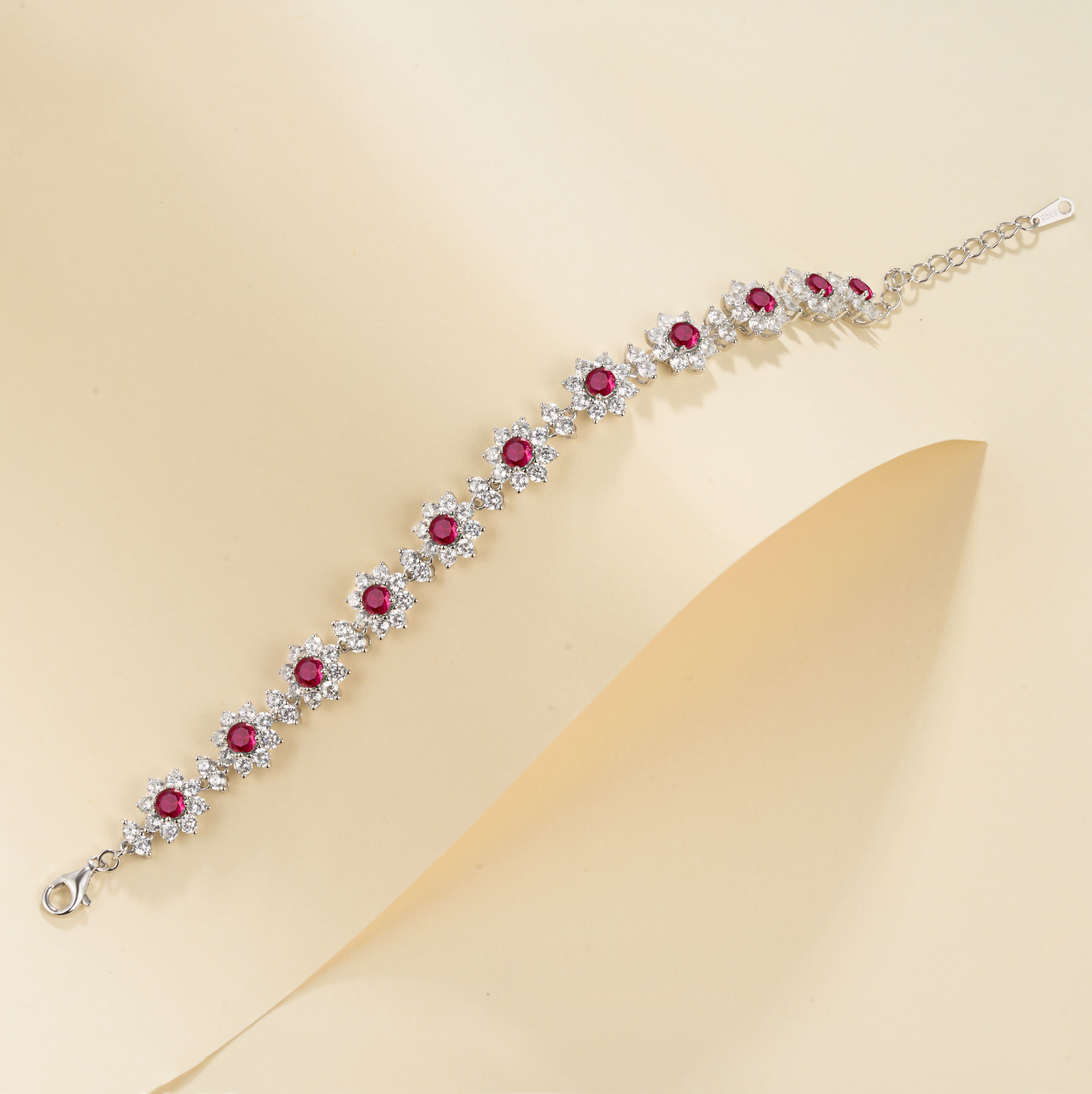 Luxurious Lab-Grown Sapphire S925 Silver with 18K Gold Plating Bracelet — Sparkling Floral Design, Exuding Elegant Charm