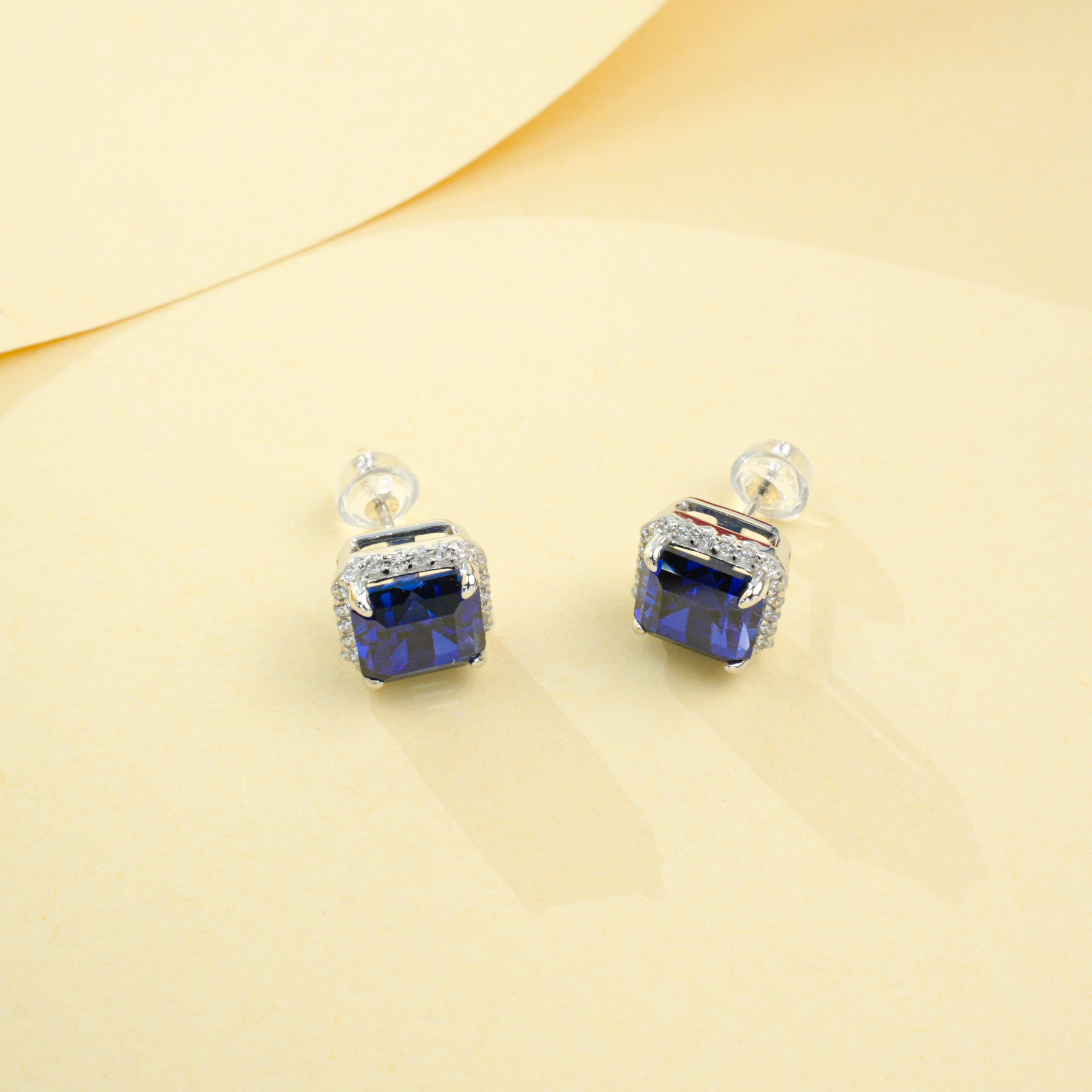 Cultivated Emerald - Luxurious Sugar Cube Earrings
