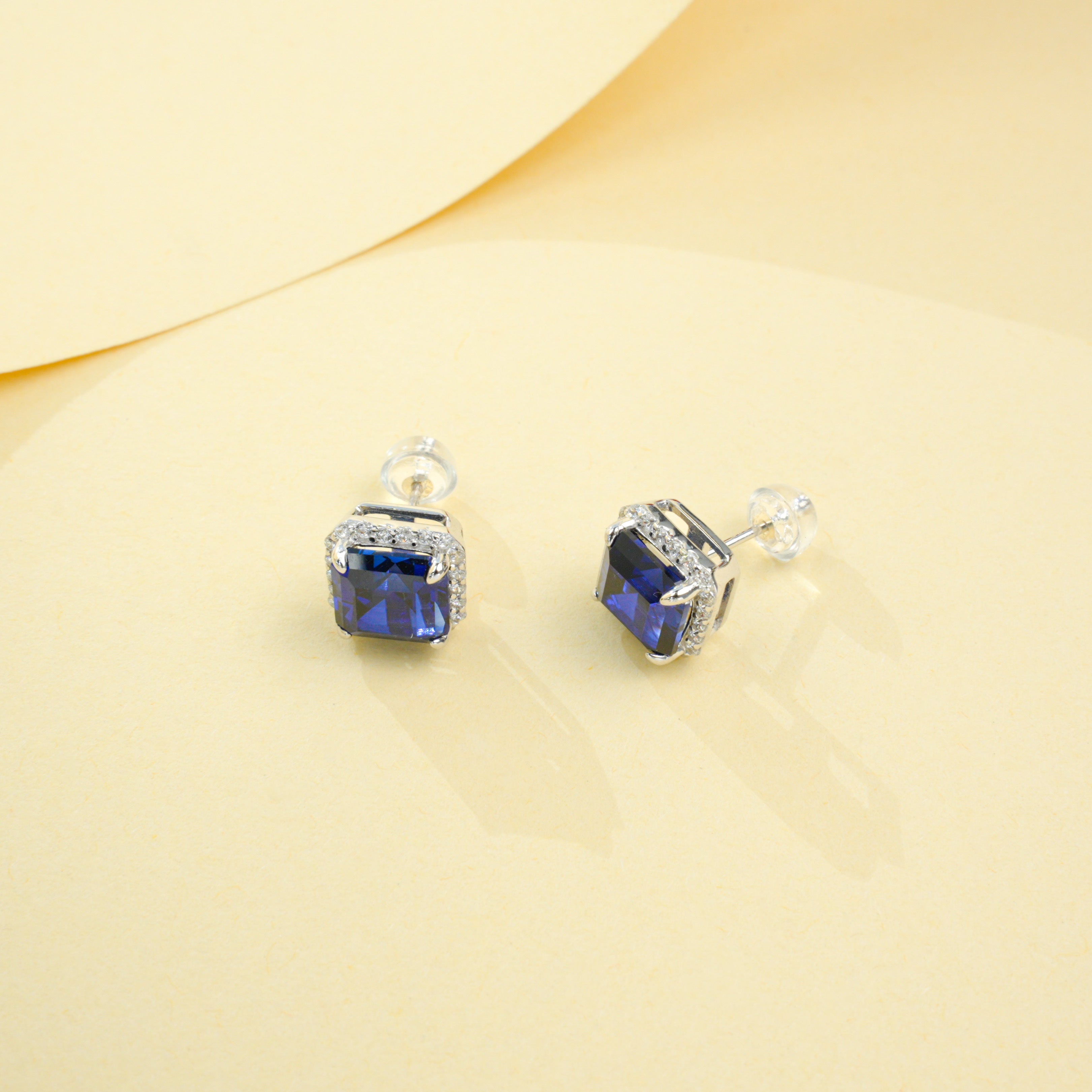 Cultivated Emerald - Luxurious Sugar Cube Earrings