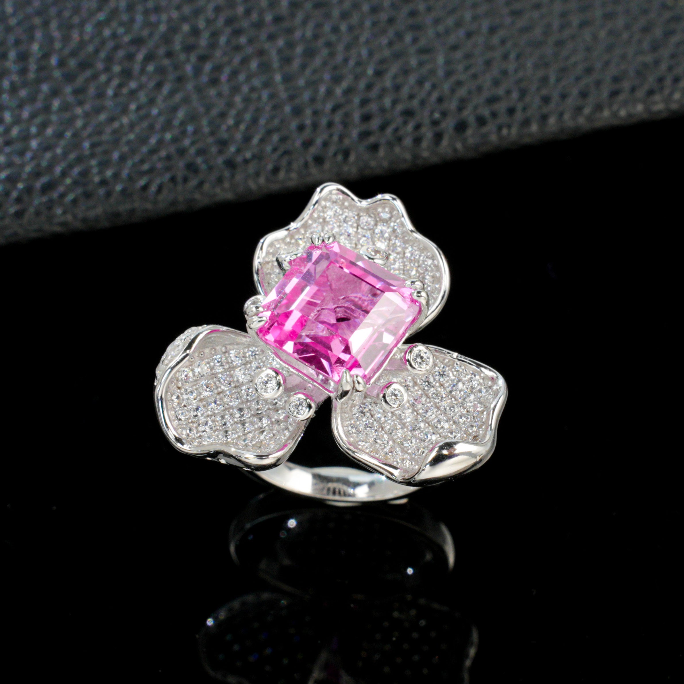 Lab-Grown Emerald - Lucky Clover Ring