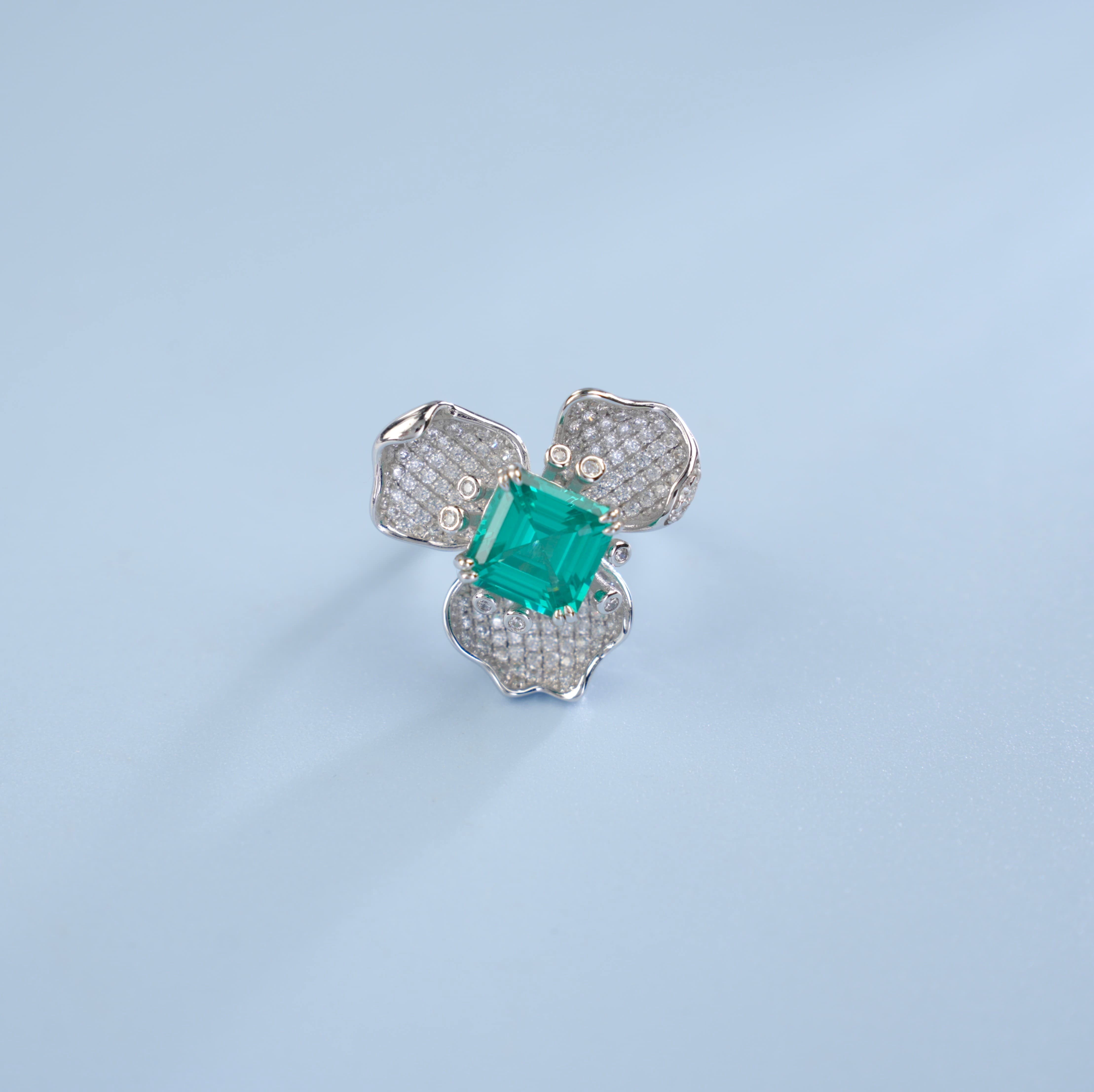 Lab-Grown Emerald - Lucky Clover Ring