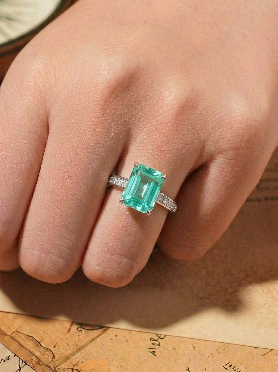 Cultivated Emeralds-Prismatic Elegant Ring