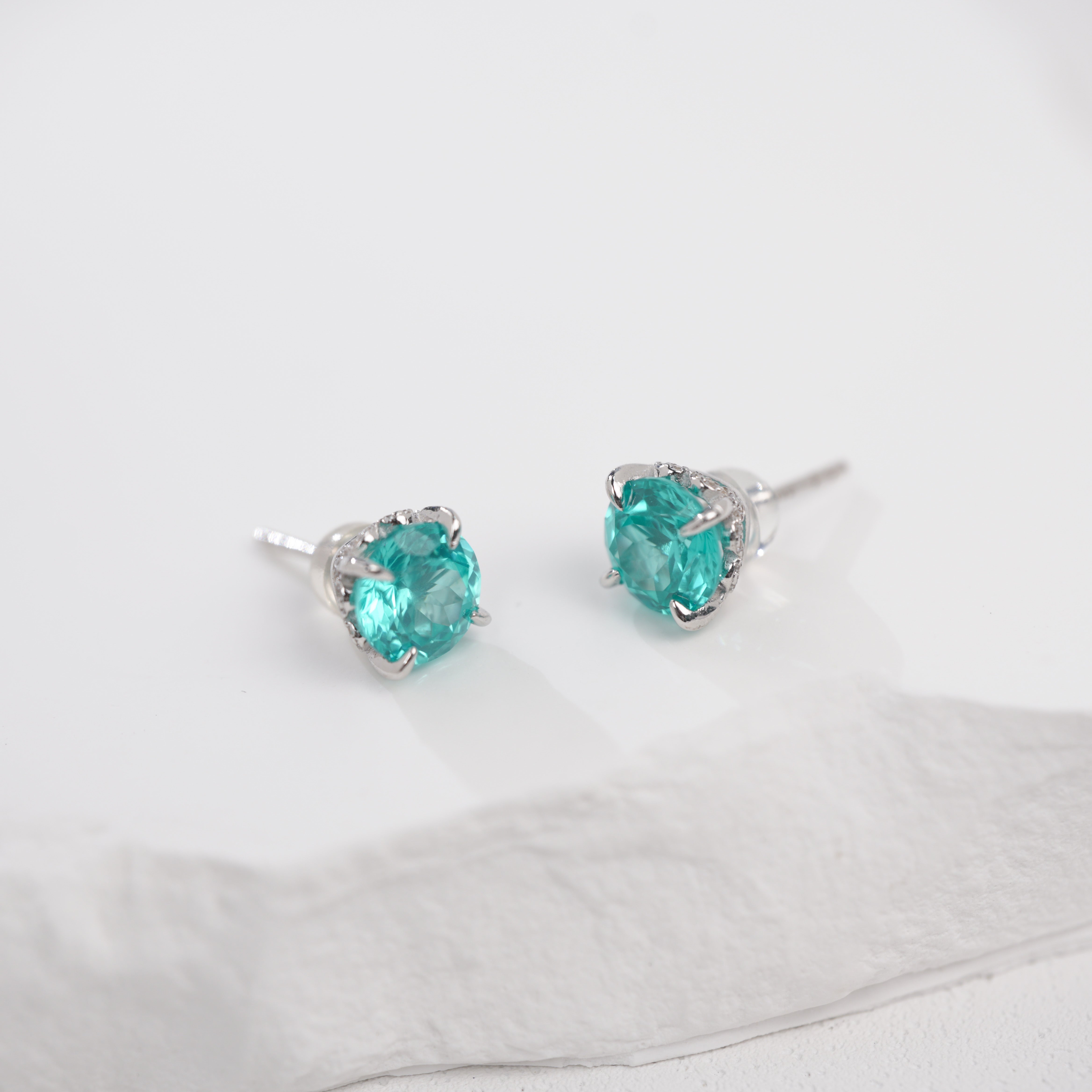 Lab-Grown Paraiba Color YAG Stud Earrings | S925 Sterling Silver Plated 18K Gold, Round Cut Claw Setting with Zircon Accents, Elegant Dainty Gemstone Jewelry