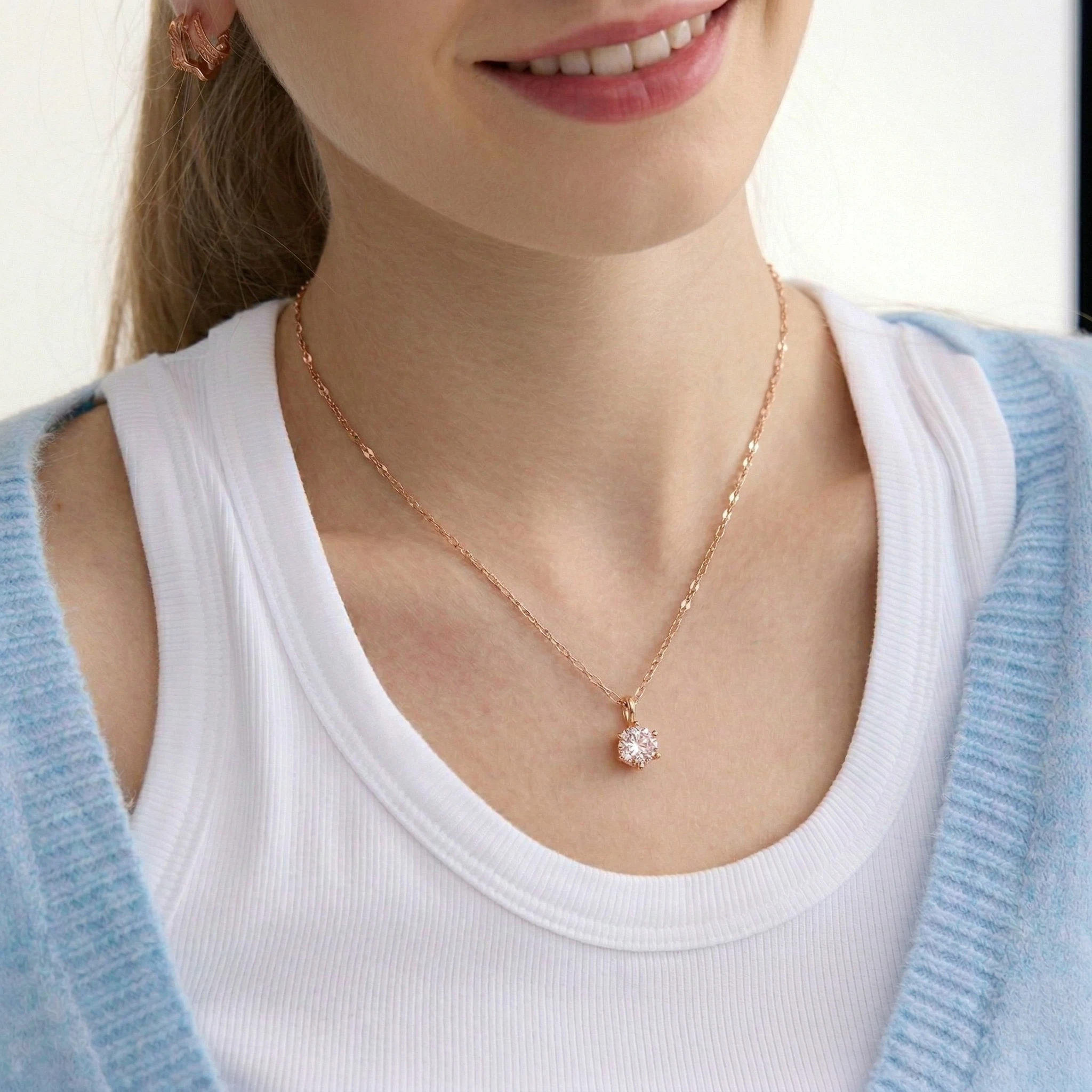 S925 Classic Six Claw Moissan Necklace